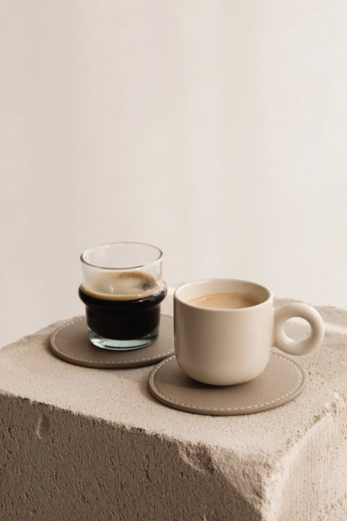 contact-emeline-design café tasses pierre